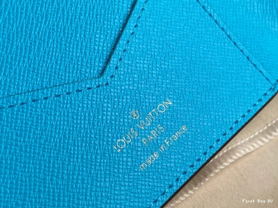 First bag ru PASSPORT COVER VUITTON LOUIS 0804